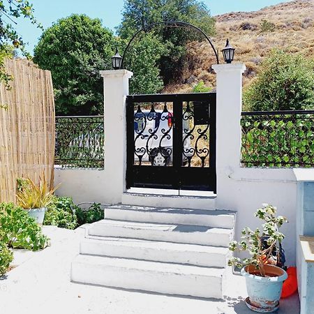 Kostas Studios Apartments - Ενοικιαζόμενα Δωμάτια Με Κουζινάκι Мирина Екстериор снимка