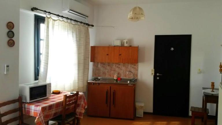 Kostas Studios Apartments - Ενοικιαζόμενα Δωμάτια Με Κουζινάκι Мирина Екстериор снимка