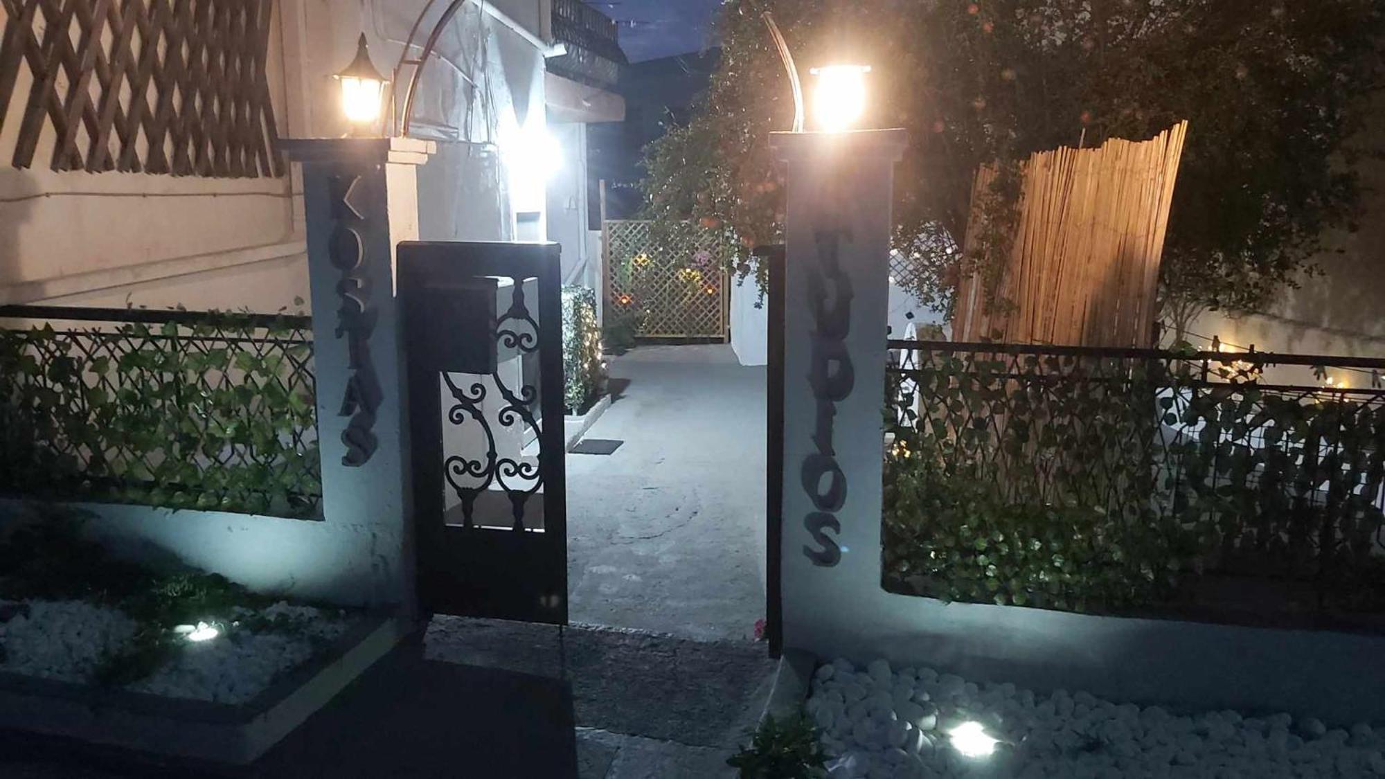 Kostas Studios Apartments - Ενοικιαζόμενα Δωμάτια Με Κουζινάκι Мирина Екстериор снимка