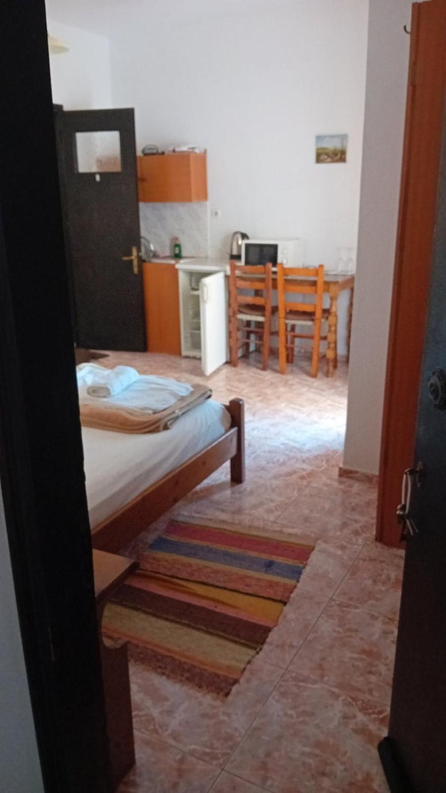 Kostas Studios Apartments - Ενοικιαζόμενα Δωμάτια Με Κουζινάκι Мирина Екстериор снимка