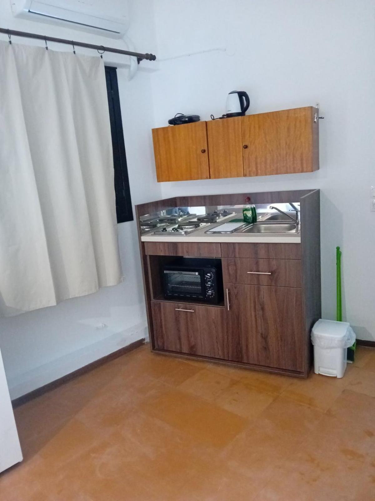 Kostas Studios Apartments - Ενοικιαζόμενα Δωμάτια Με Κουζινάκι Мирина Екстериор снимка