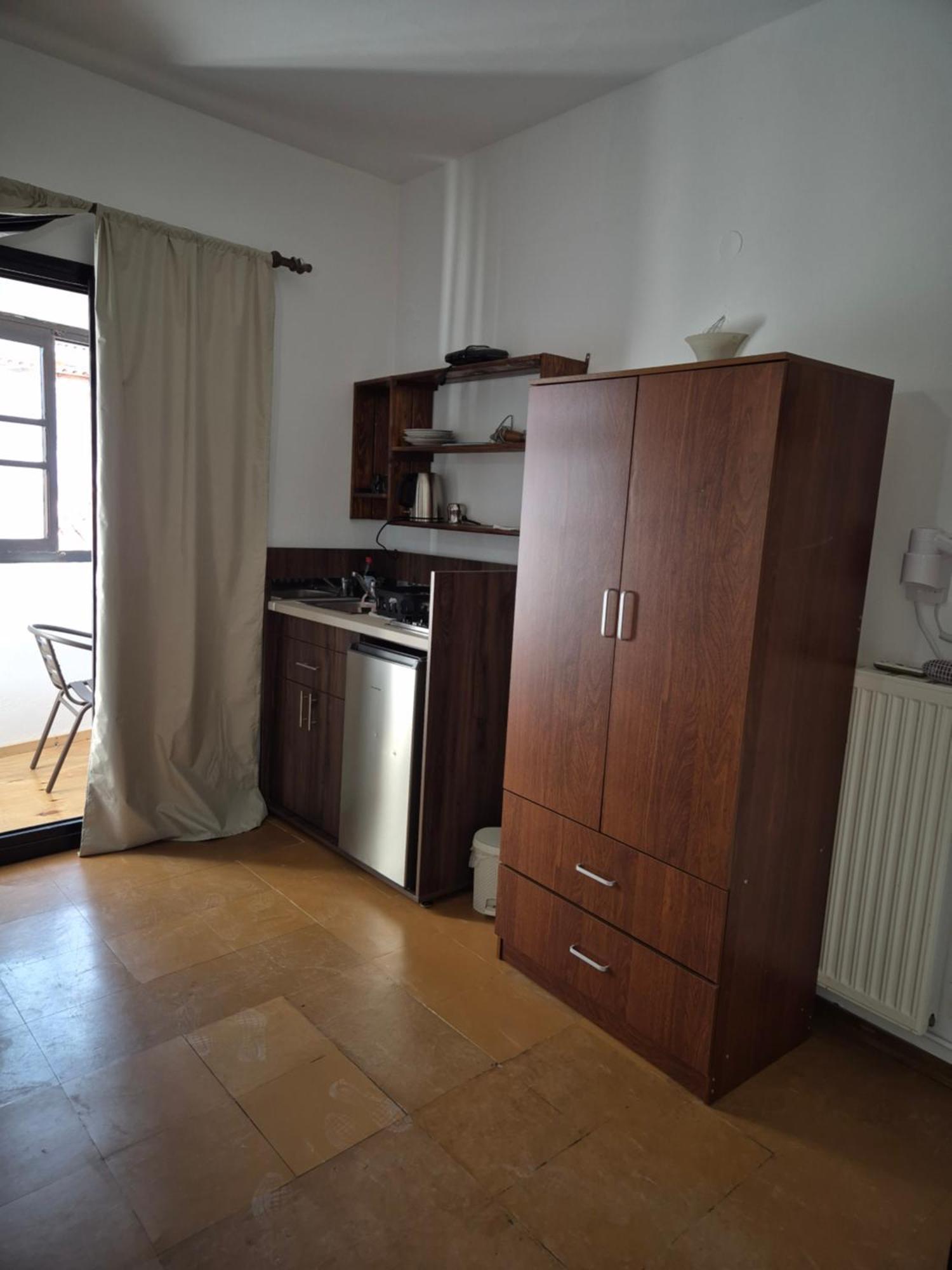 Kostas Studios Apartments - Ενοικιαζόμενα Δωμάτια Με Κουζινάκι Мирина Екстериор снимка